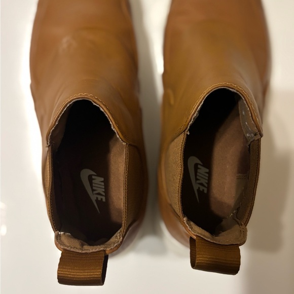 Nike Fall Booties - Picture 5 of 7